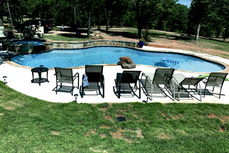 back-yard-stone-residential-pool-hot-tub-tyler-tx